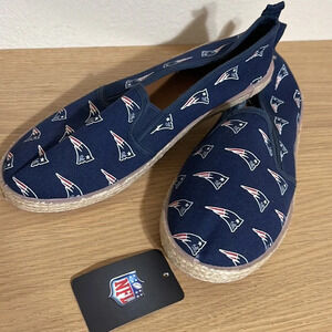 FOCO NFL Women's New England Patriots Espadrille Canvas flats size Large (9/10)